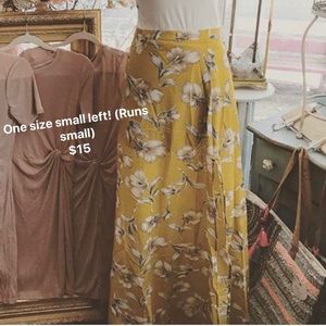 High waisted floral skirt